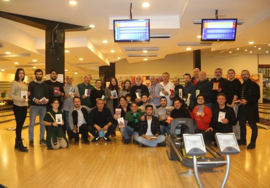 Gazetecilerin bowling keyfi