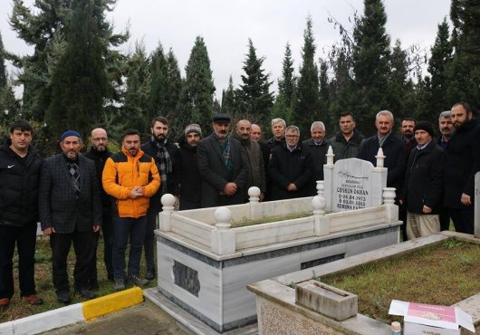 Gazeteci Coşkun Orhan’ı Mezarı Başında Andık